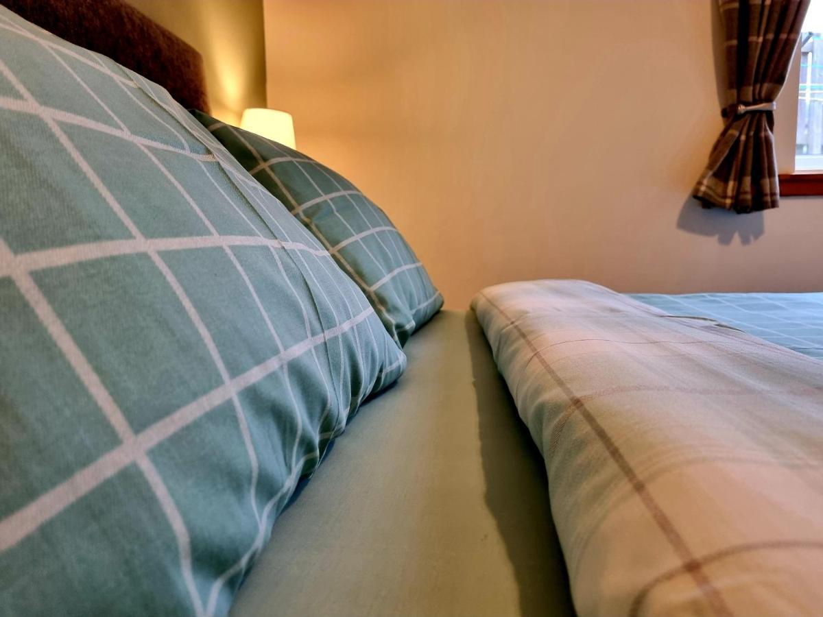 Hill View 2 Bedroom Free Parking Inverness Dış mekan fotoğraf