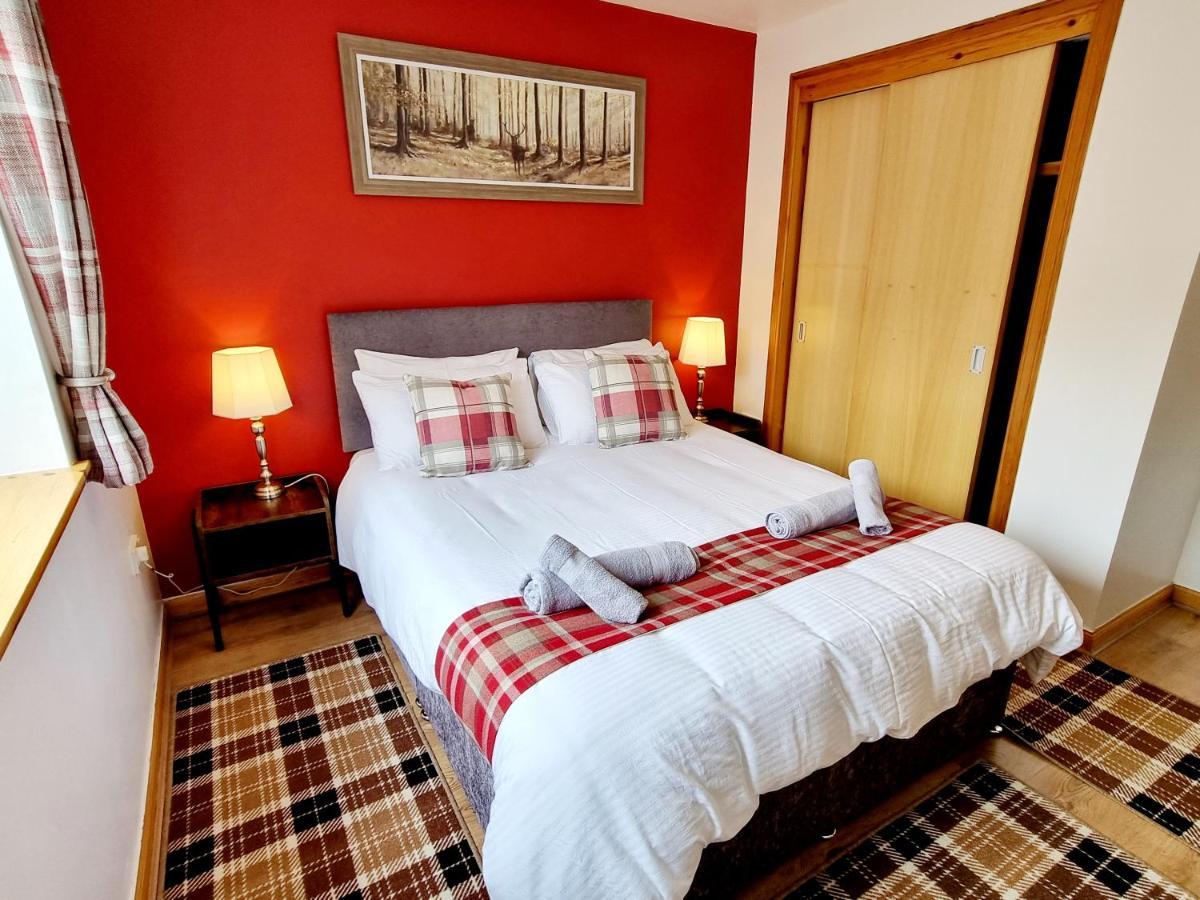 Hill View 2 Bedroom Free Parking Inverness Dış mekan fotoğraf